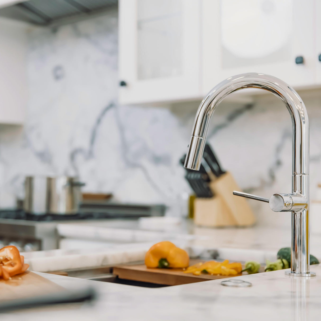 ZLINE Voltaire Kitchen Faucet in Chrome (VLT-KF-CH)