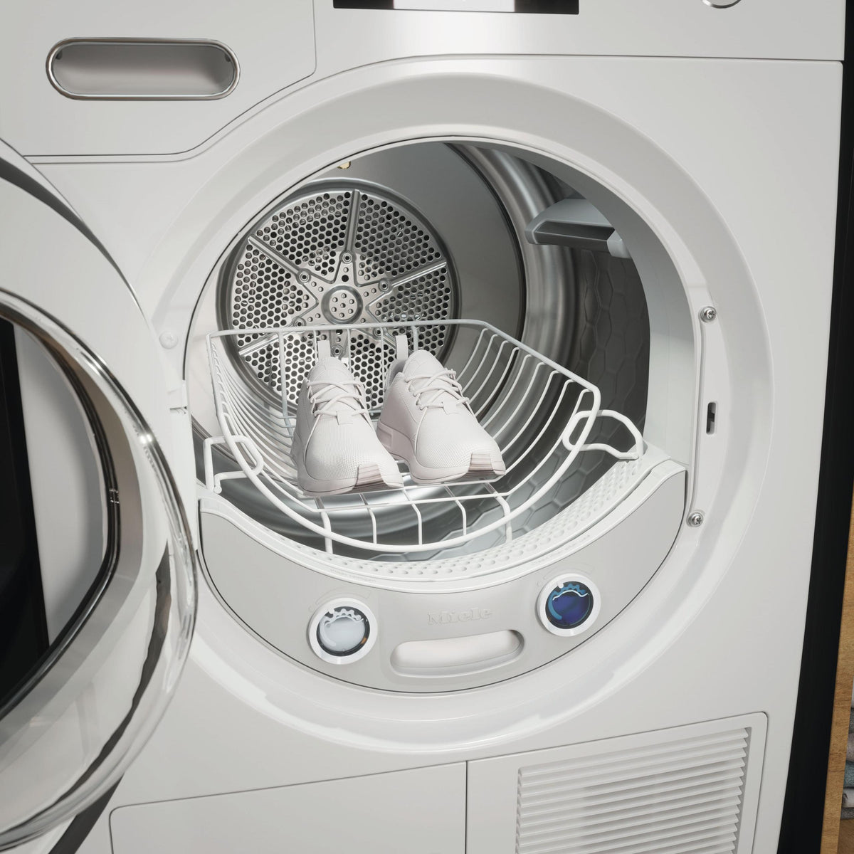Tumble dryer basket - ideal for sneakers, children's boots, small woollen fabrics, or cuddly toys.