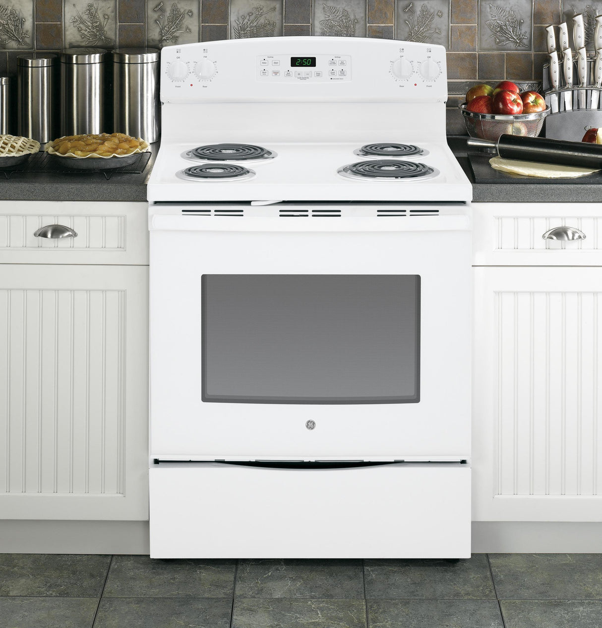 GE® 30" Free-Standing Electric Range