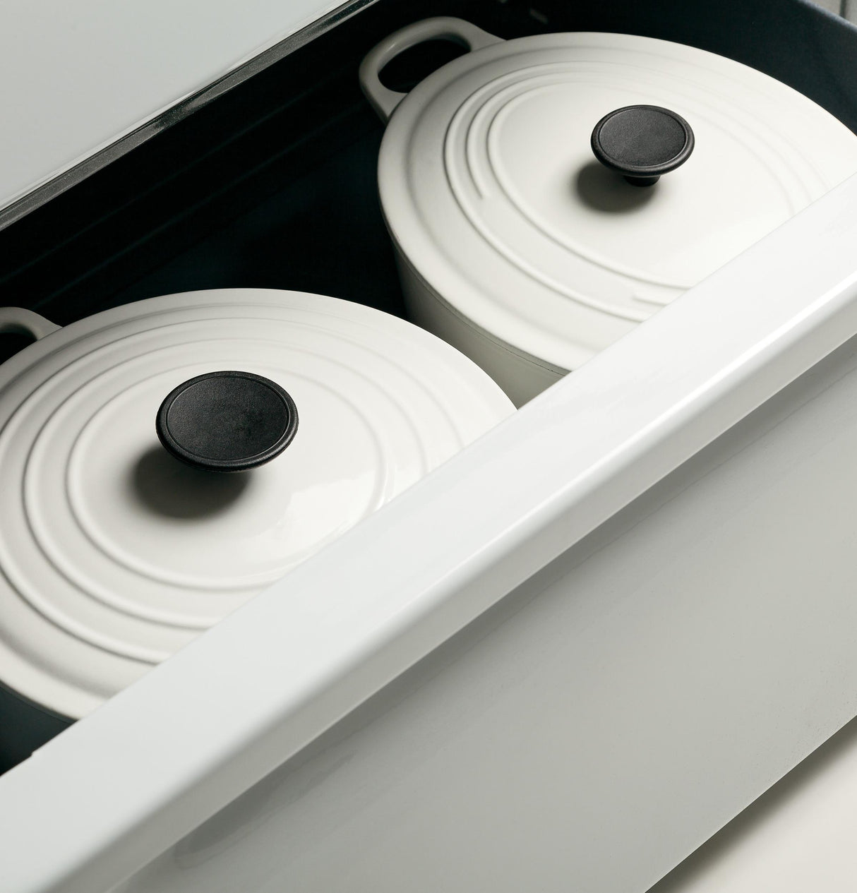 GE® 30" Free-Standing Electric Range