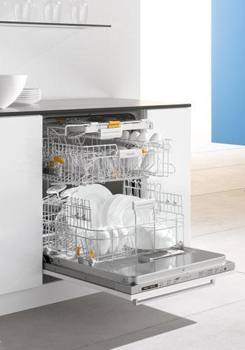 Fully-Integrated, Full-size Dishwasher