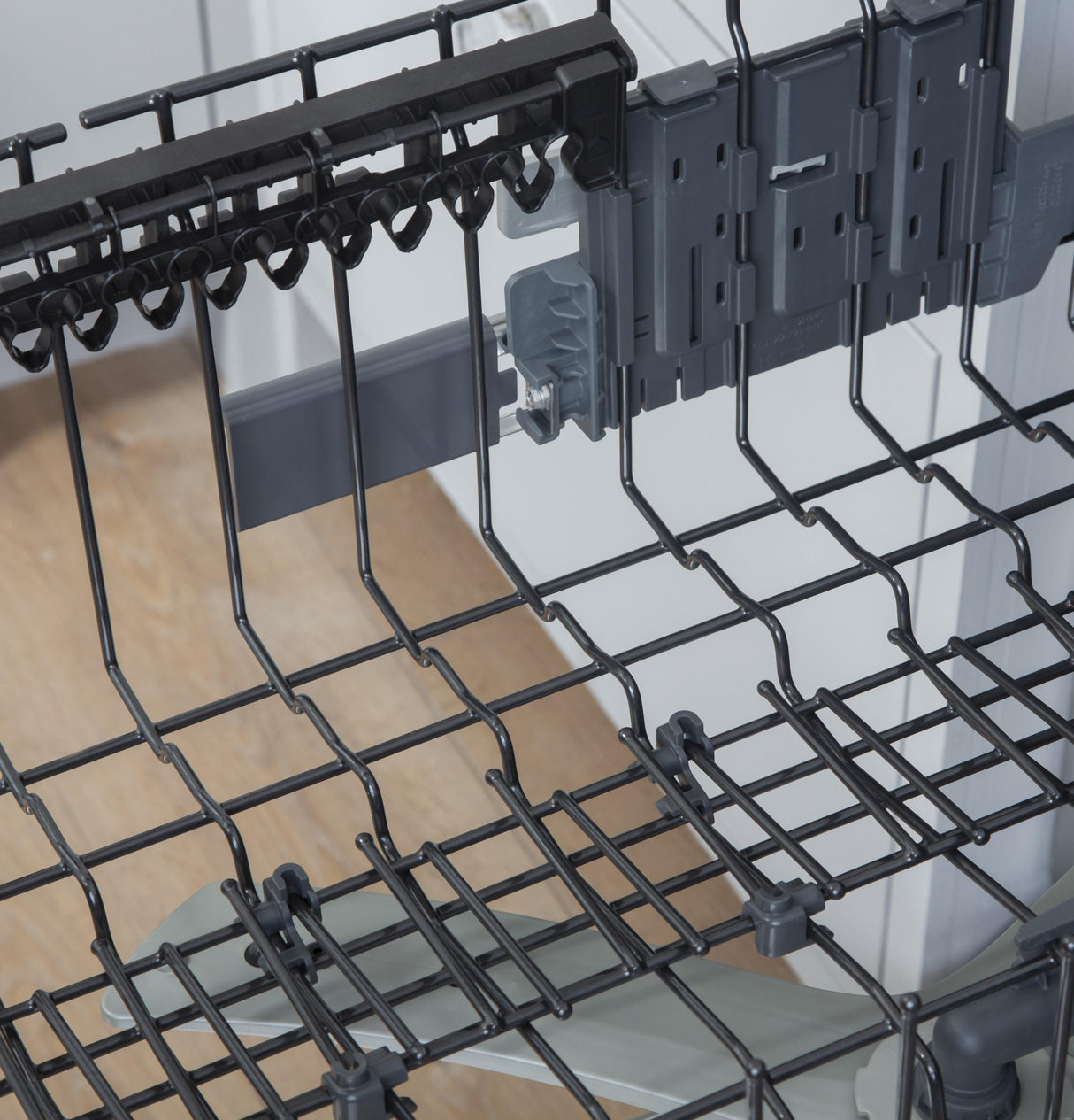Café™ ENERGY STAR® Stainless Steel Interior Dishwasher with Sanitize and Ultra Wash & Dry in Platinum Glass