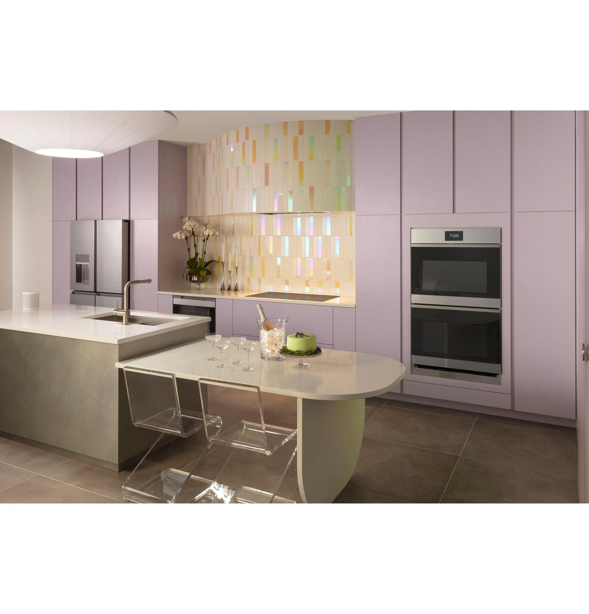 CAF(EBACK)™ ENERGY STAR® 27.4 Cu. Ft. Smart Quad-Door Refrigerator in Platinum Glass