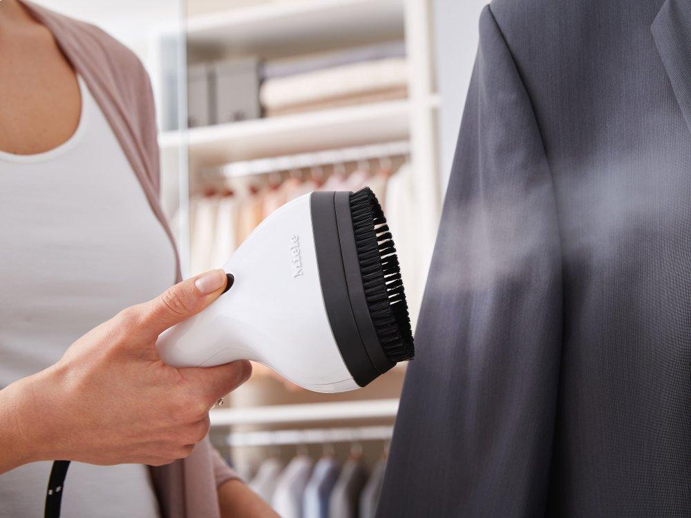 B 3847 FashionMaster - Steam ironing system with display and steamer for perfect ironing results and convenience.