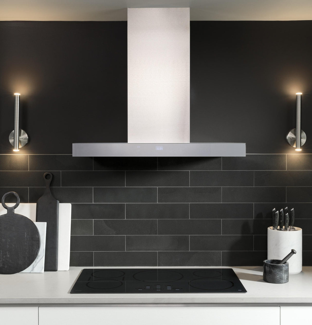 GE Profile™ 36" Built-In Touch Control Induction Cooktop