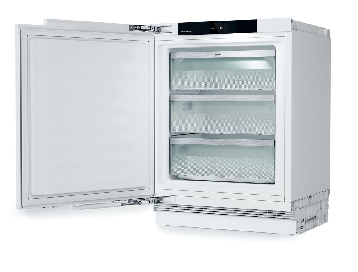 Freezer suitable for undercounter installation with NoFrost