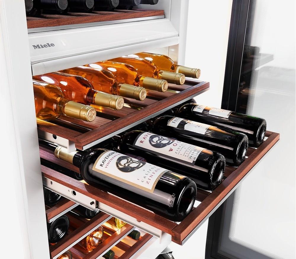 KWT 1603 Vi MasterCool wine storage unit incl. SommelierSet for optimum conditioning, thanks to different zones and Miele TouchControl.