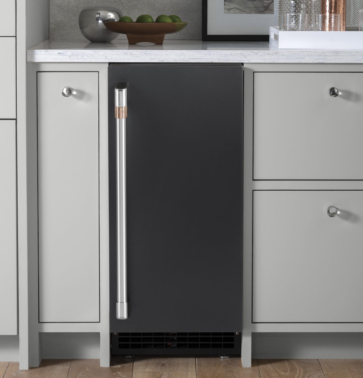 Café™ Ice Maker Door Kit