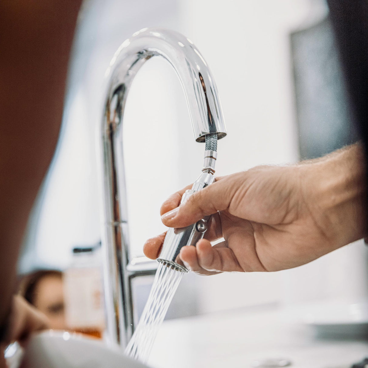 ZLINE Voltaire Kitchen Faucet in Chrome (VLT-KF-CH)