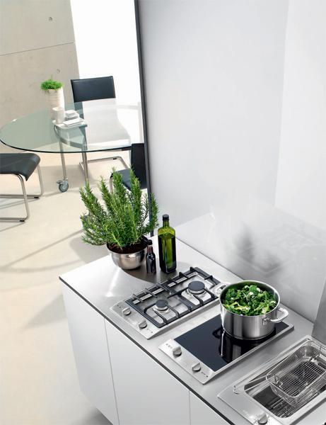 CS1000 Series Combisets Model: CS1112E Ceramic Double Burner™