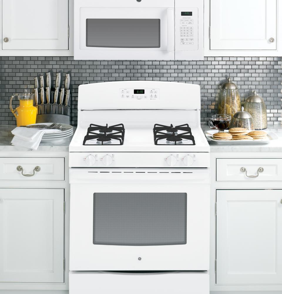 GE® 30" Free-Standing Gas Range
