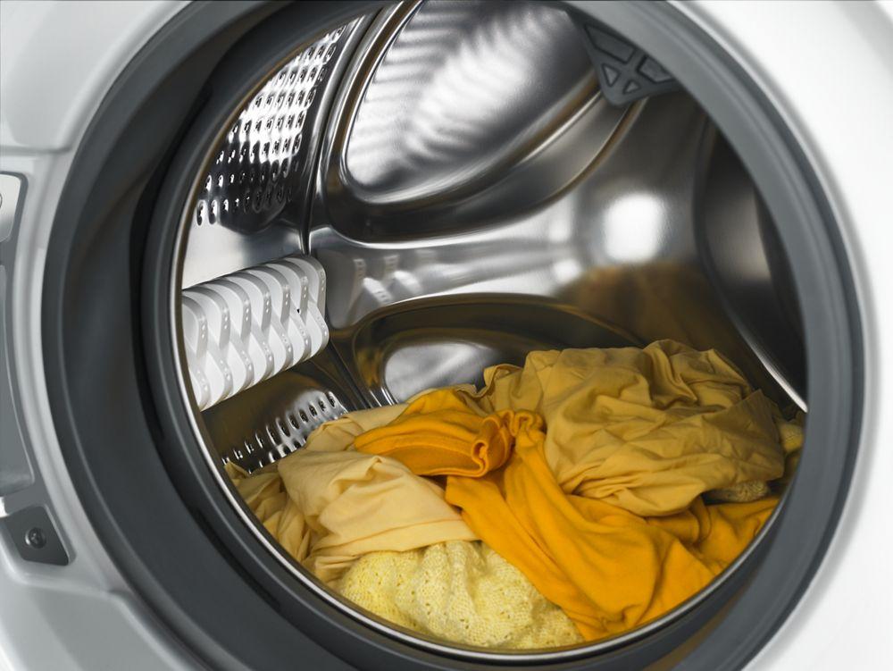 2.3 cu.ft Compact Front Load Washer with TumbleFresh , 10 cycles