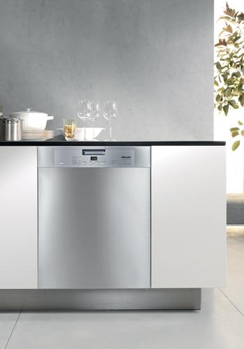 G 4225 SC Futura Classic Series Dishwasher - Prefinished (White) w/Cutlery tray