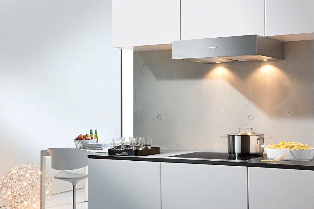 DA 1160 AM Built-under hood with halogen lighting and slide switch for convenient operation.