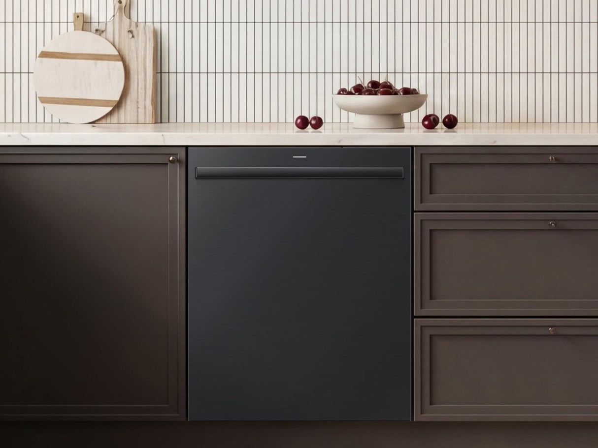 Bespoke AI Smart Dishwasher AI Wash & 3rd Rack Washing System AutoRelease™ Door 38dBA