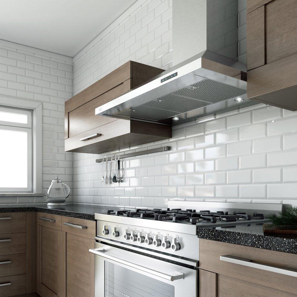 600 CFM 30" Italian Made Wall Mount Chimney Range Hood Stainless