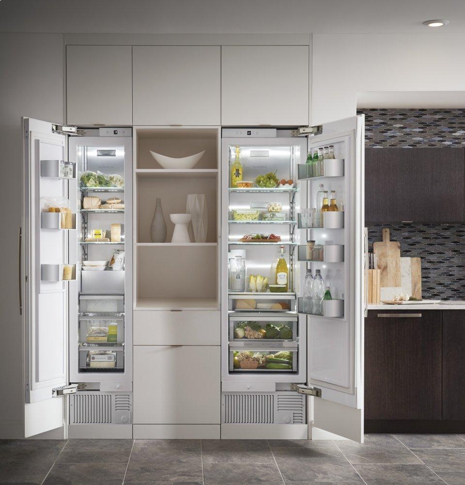 Monogram 18" Smart Integrated Column Freezer
