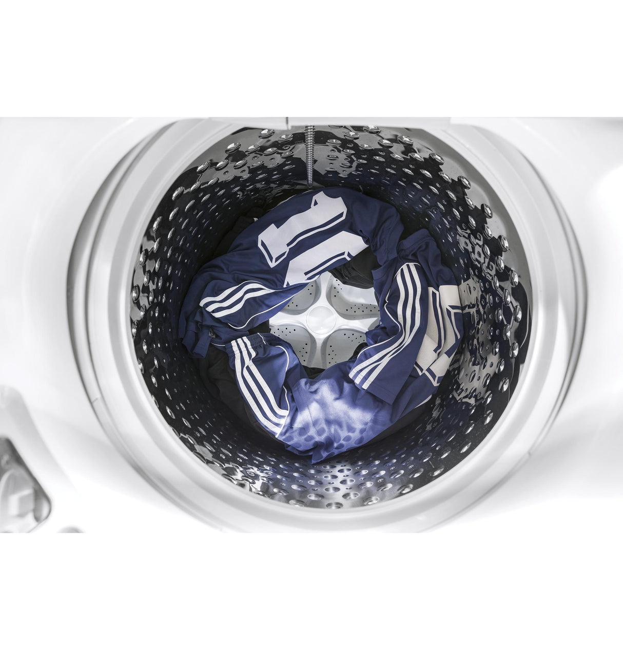 GE® 5.0 cu. ft. Capacity Smart Washer with Stainless Steel Basket