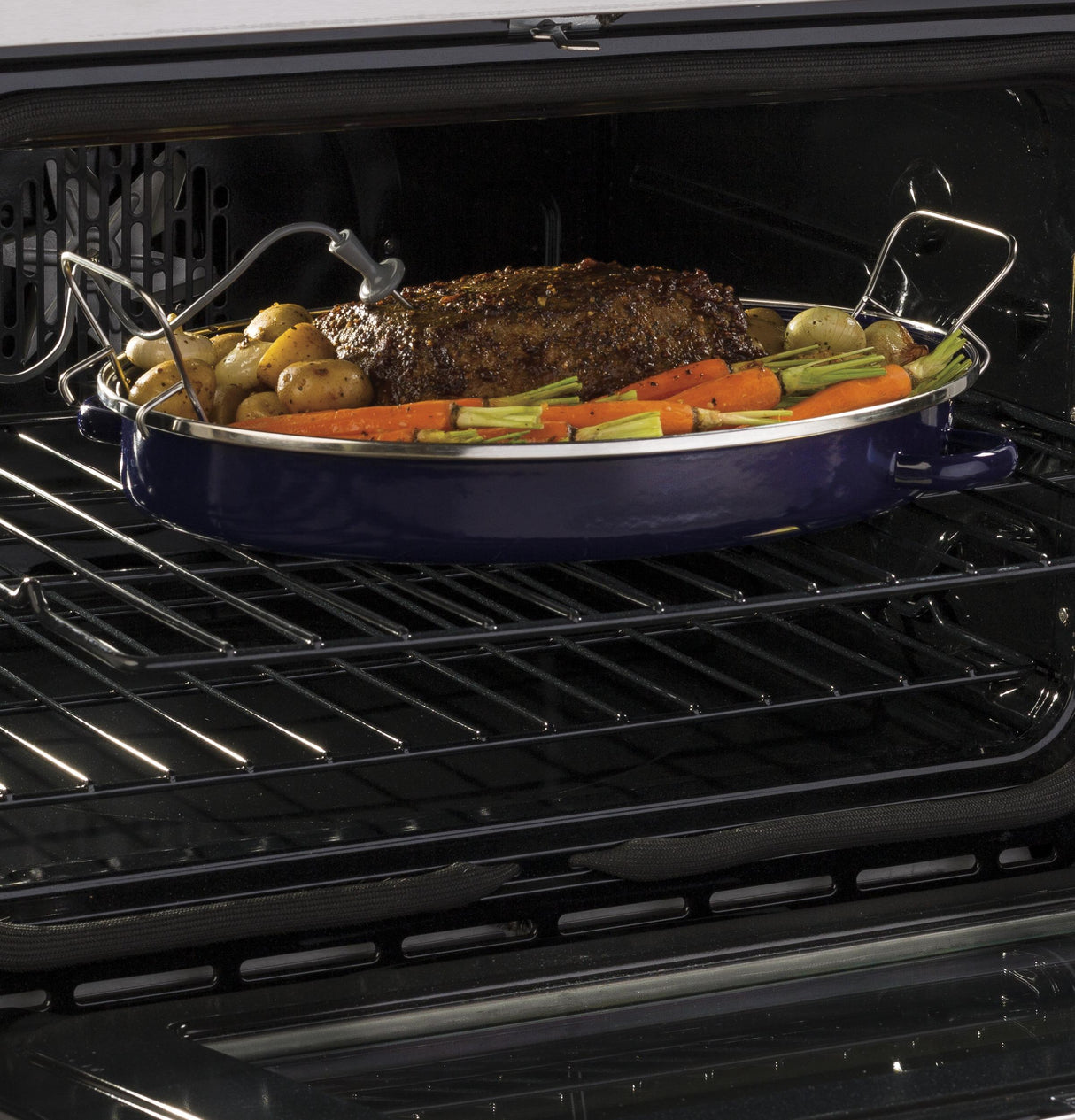 GE Cafe™ Series 30" Slide-In Front Control Gas Double Oven with Convection Range
