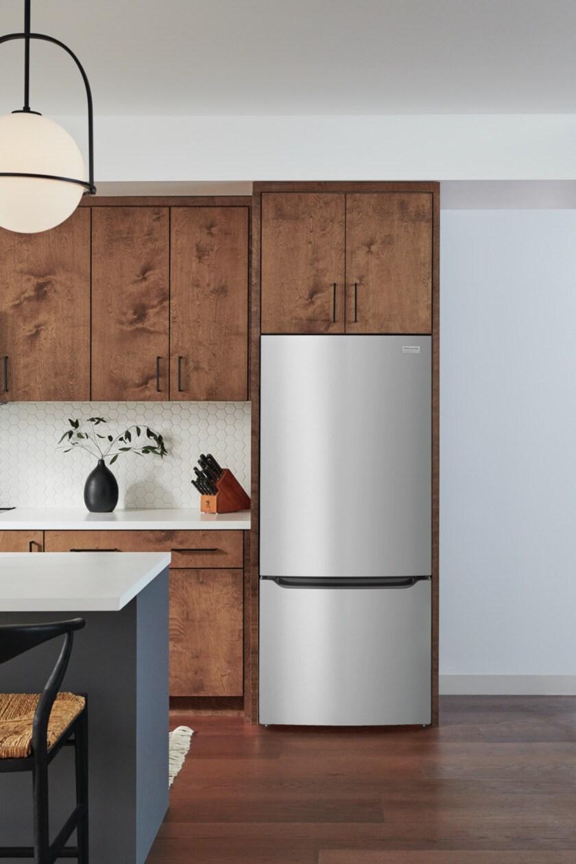 20 Cu. Ft. Standard-Depth Bottom Freezer Refrigerator