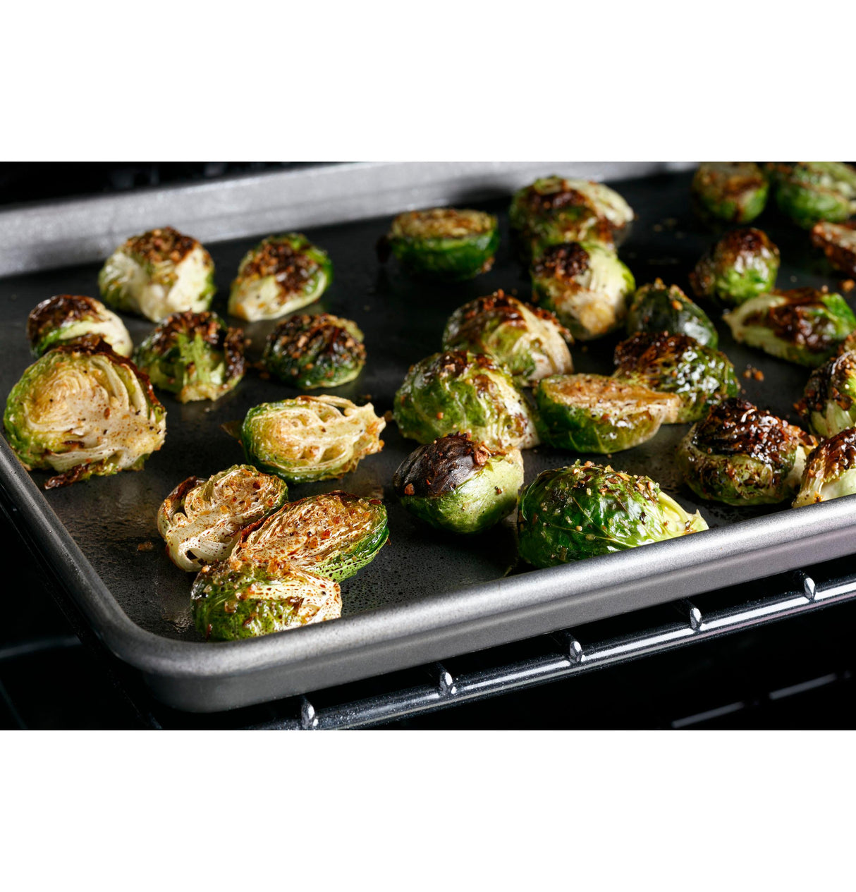 CAF(EBACK)™ 30" Smart Slide-In, Front-Control, Dual-Fuel, Double-Oven Range with Convection in Platinum Glass
