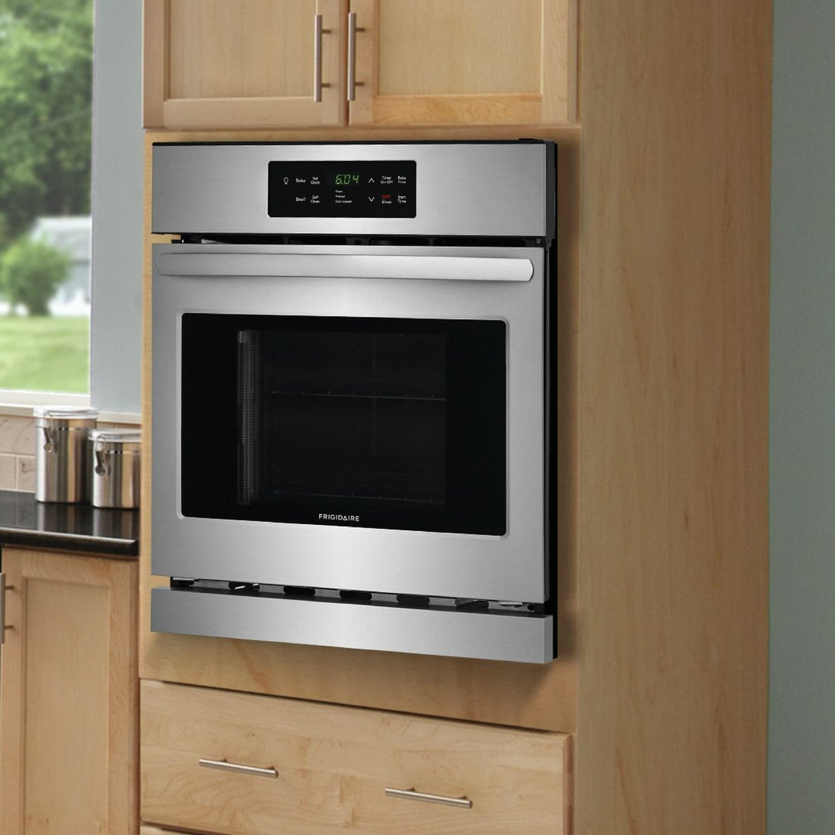 Frigidaire 24" Single Electric Wall Oven