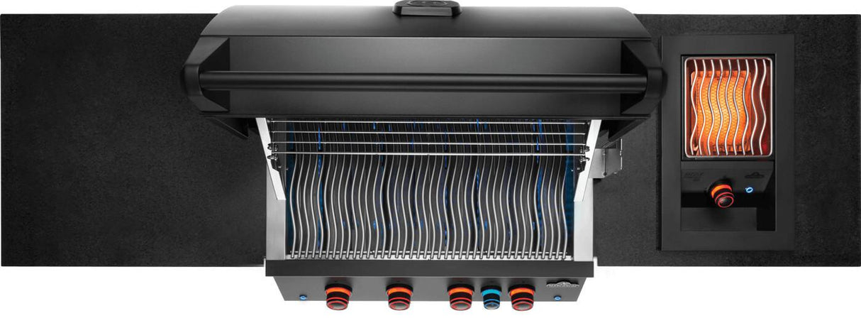 OASIS 301 Outdoor Kitchen, Built-in 700 Series 32 with Soft Close Doors , Natural Gas, Matte/Matt Black