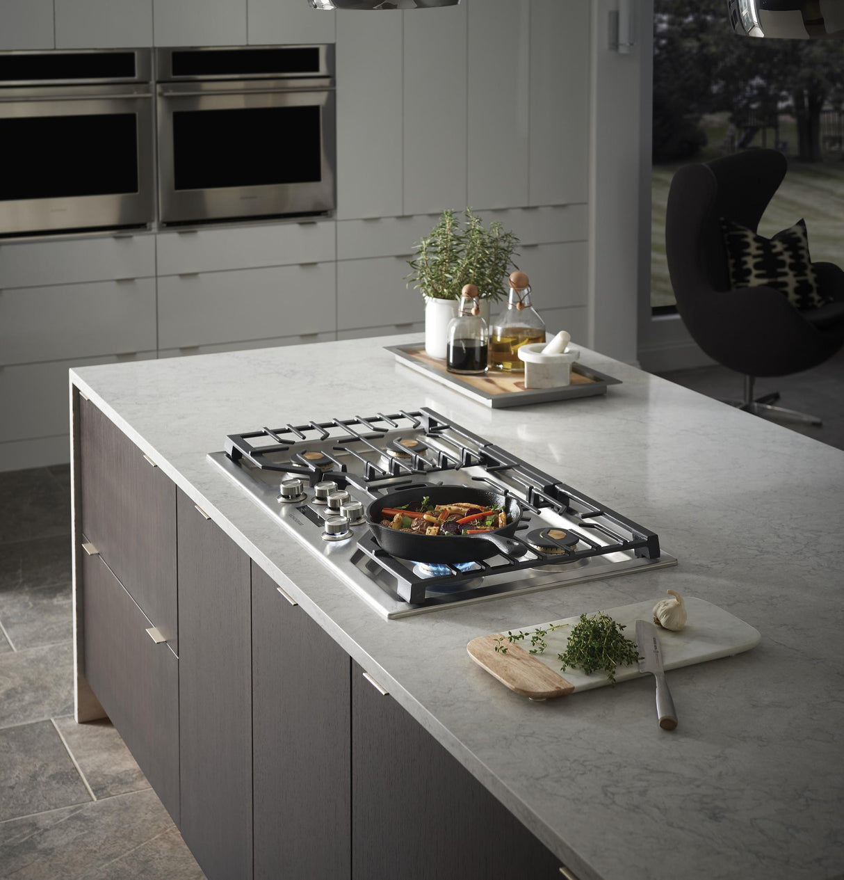 Monogram 36" Deep-Recessed Gas Cooktop