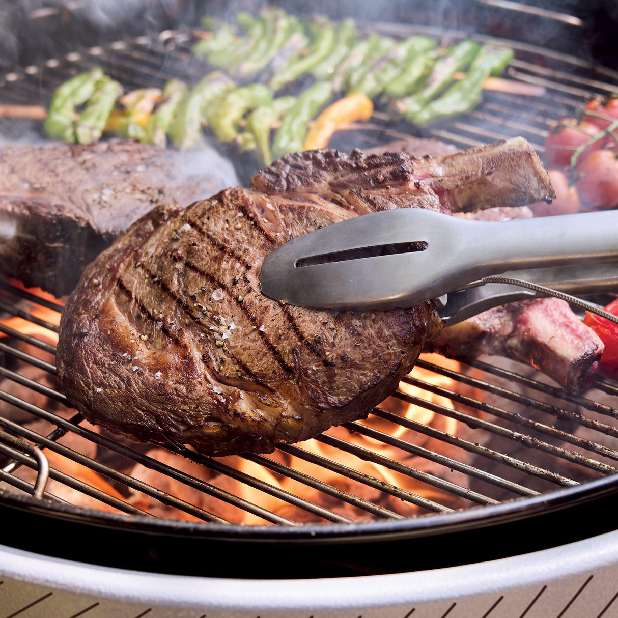 22 Performer™ Premium Smart Charcoal Grill - Black