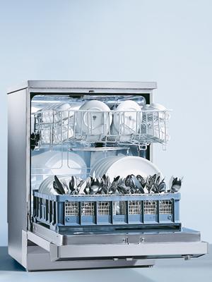Integrated, Full-size Dishwasher