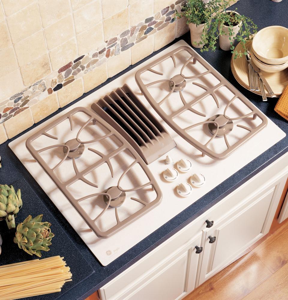 GE Profile™ 30" Built-In Gas Downdraft Cooktop