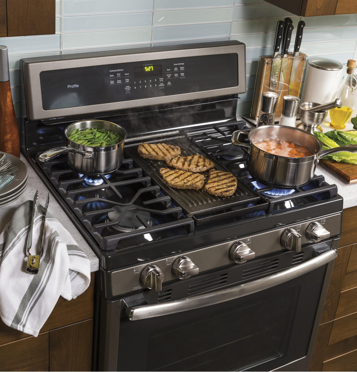 GE Profile™ 30" Free-Standing Gas Convection Range