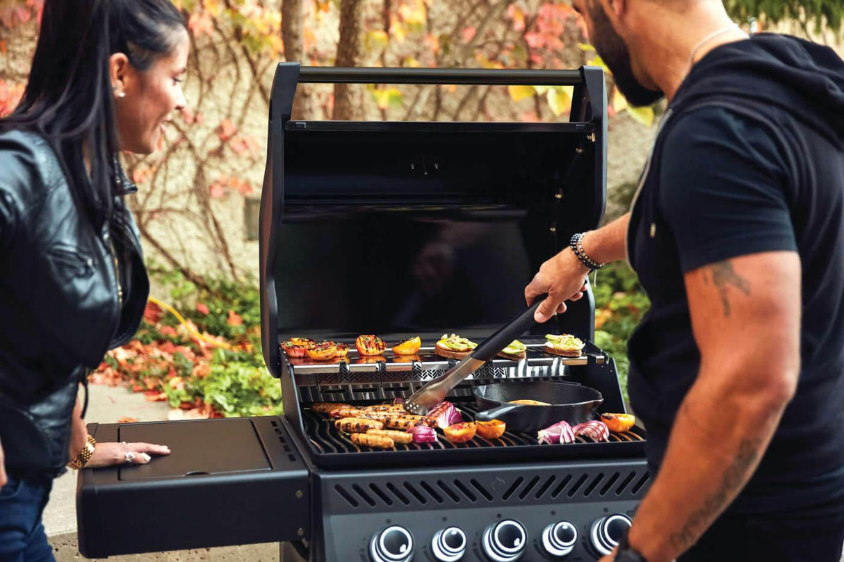 Phantom Rogue SE 425 RSIB with Infrared Side and Rear Burner , Propane, Satin Black