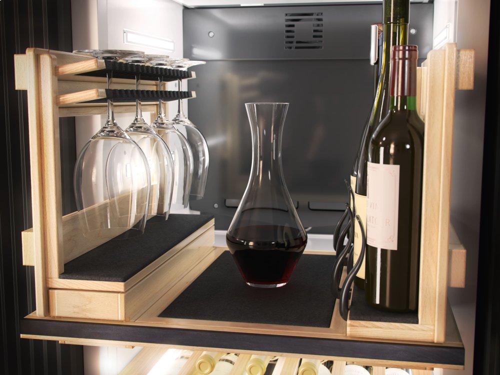 KWT 2662 SFS Stainless steel/CleanSteel - MasterCool Wine Conditioning Unit For high-end design and technology on a large scale.