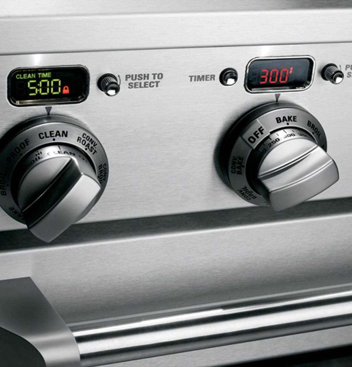 Monogram 36" Dual-Fuel Professional Range with 4 Burners and Grill (Natural Gas)