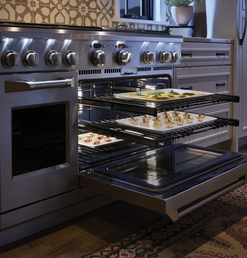 Monogram 48" Dual-Fuel Professional Range with 6 Burners and Griddle (Natural Gas)