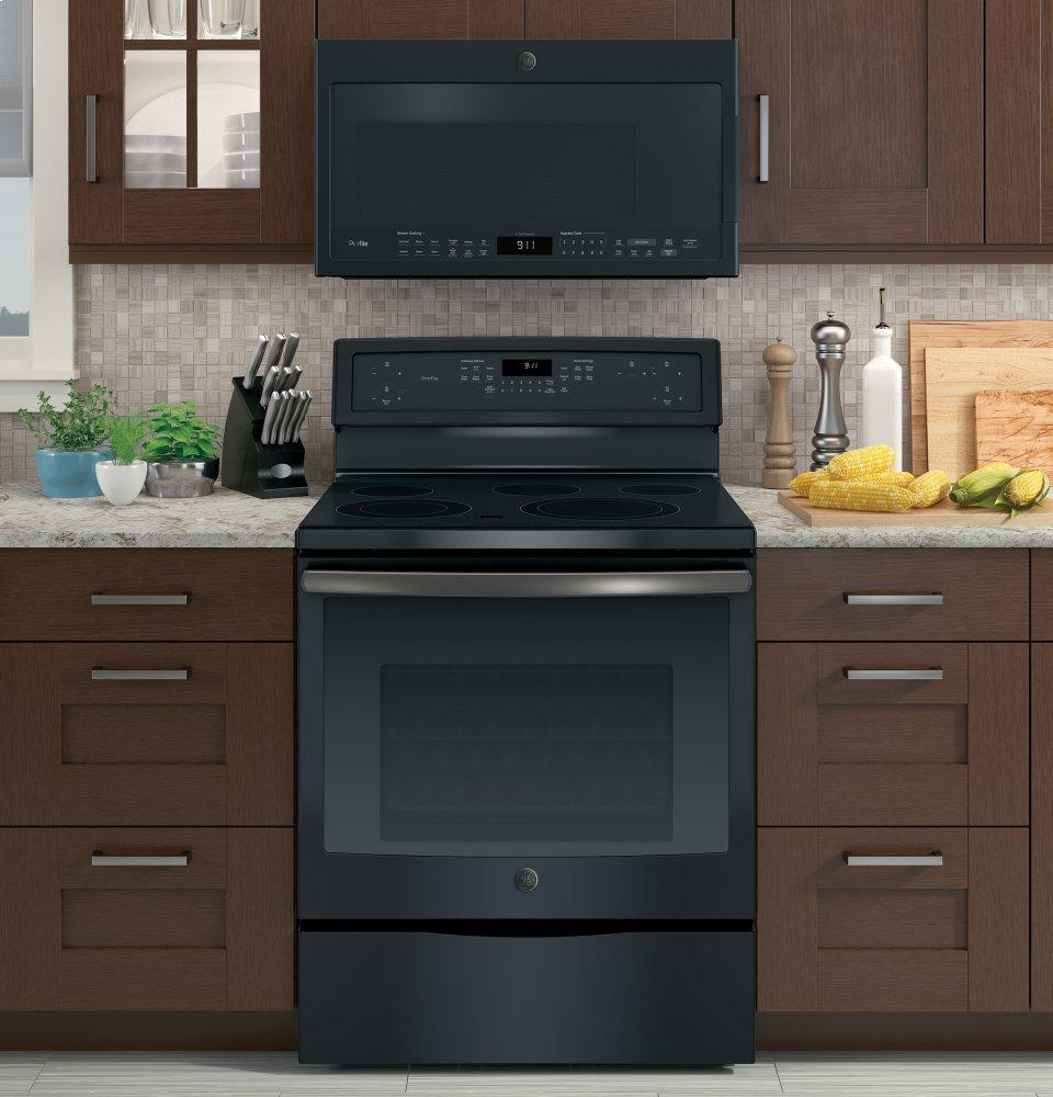 GE Profile™ 30" Free-Standing Electric Convection Range