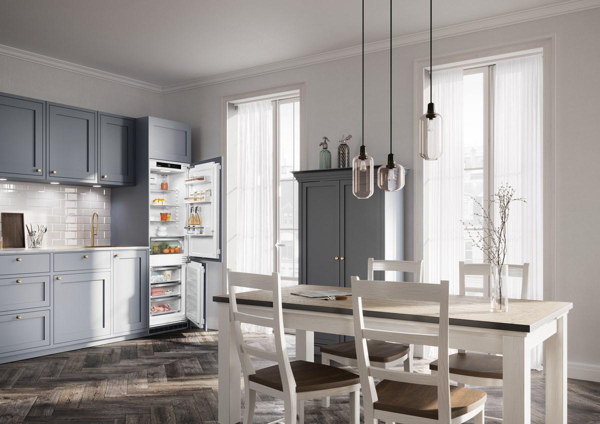 Integrable fridge-freezer with EasyFresh and NoFrost