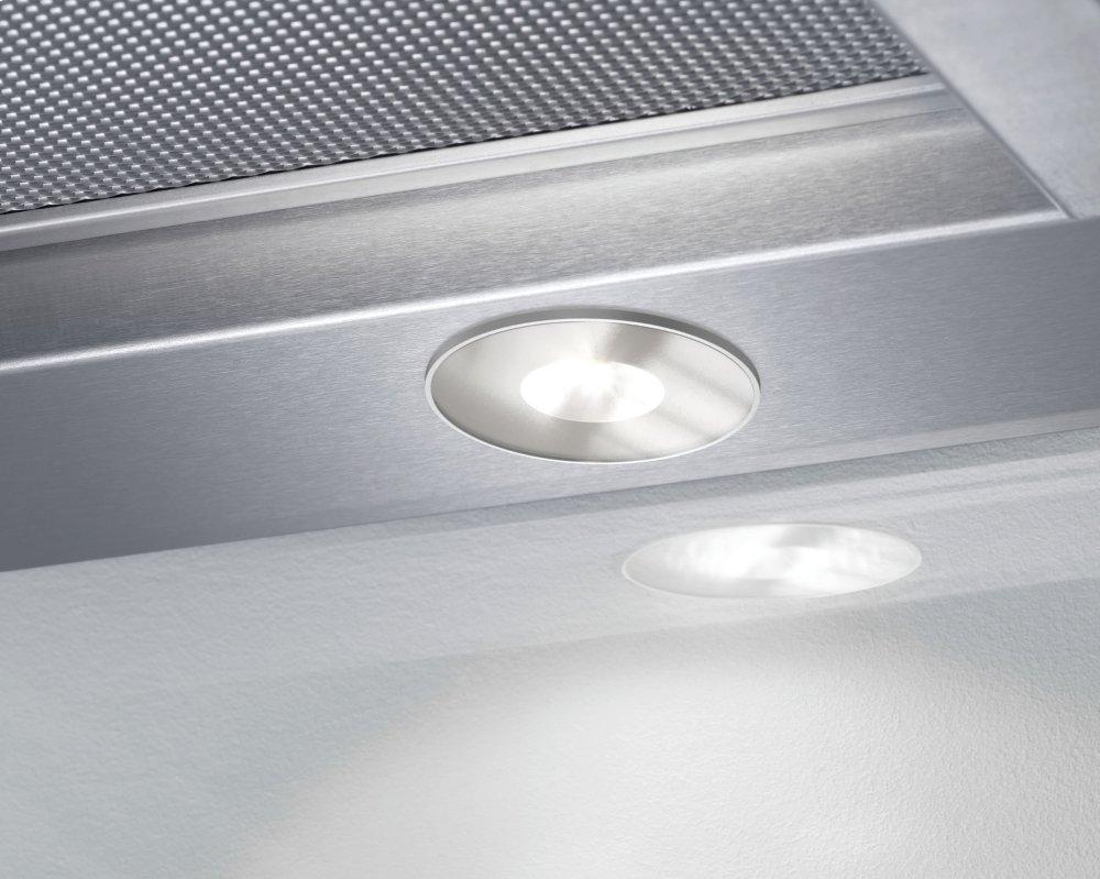 DA 3698 - Built-in ventilation hood with motorized pull-out canopy for maximum convenience.