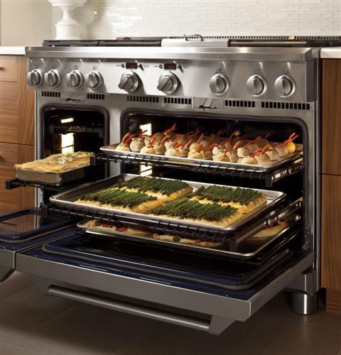 GE Monogram® 48" All Gas Professional Range with 6 Burners and Grill (Natural Gas)