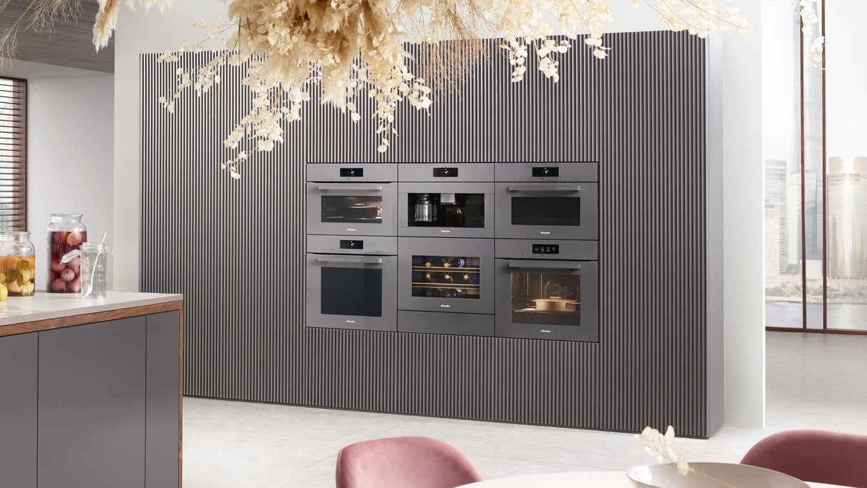 H 7840 BM AM Graphite grey - 24" compact speed oven in a perfectly combinable design with automatic programs and roast probe.