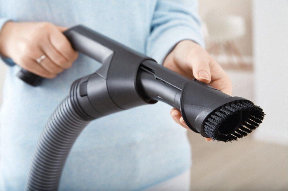 Blizzard CX1 TurboTeam PowerLine - SKCE0 Bagless canister vacuum cleaners with turbo brush for hard floor and low, medium-pile carpeting.