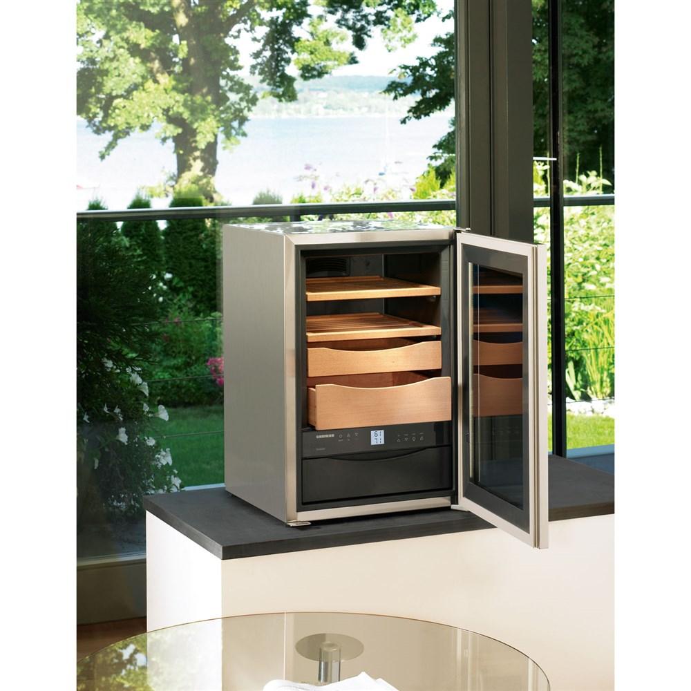 HUMIDOR