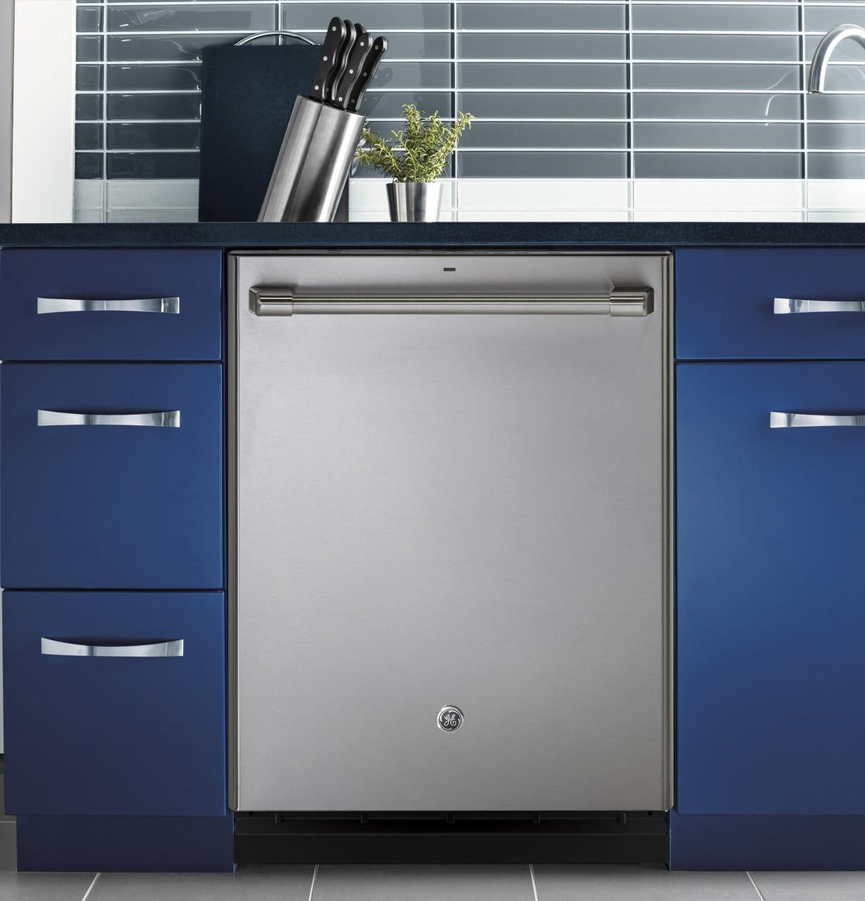 GE Café™ Series Stainless Interior Built-In Dishwasher with Hidden Controls