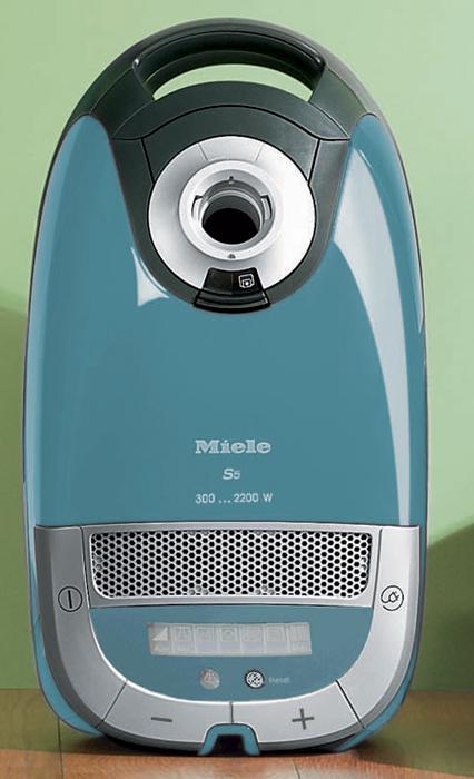 Vacuum Cleaners (canisters)
