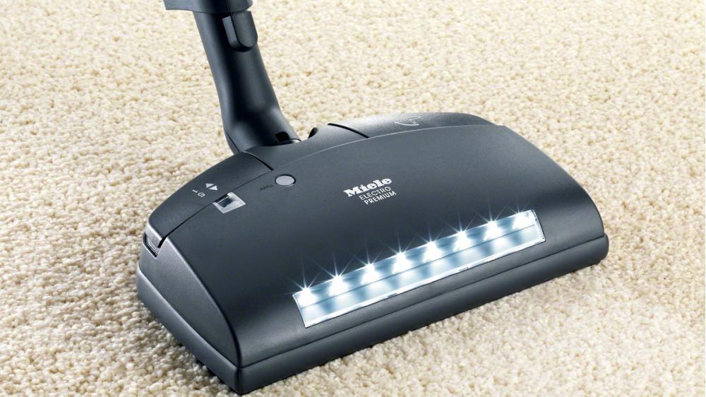 Complete C3 HomeCare+ PowerLine - SGPE0 canister vacuum cleaners with handle controls and electrobrush for the greatest demands.