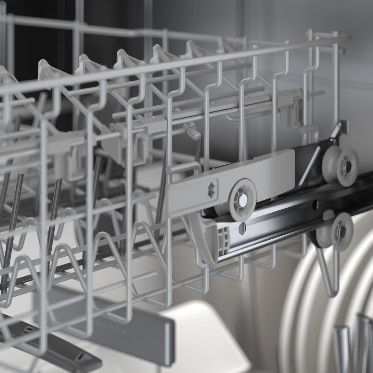 Benchmark™ Dishwasher 24'' Brushed steel anti-fingerprint