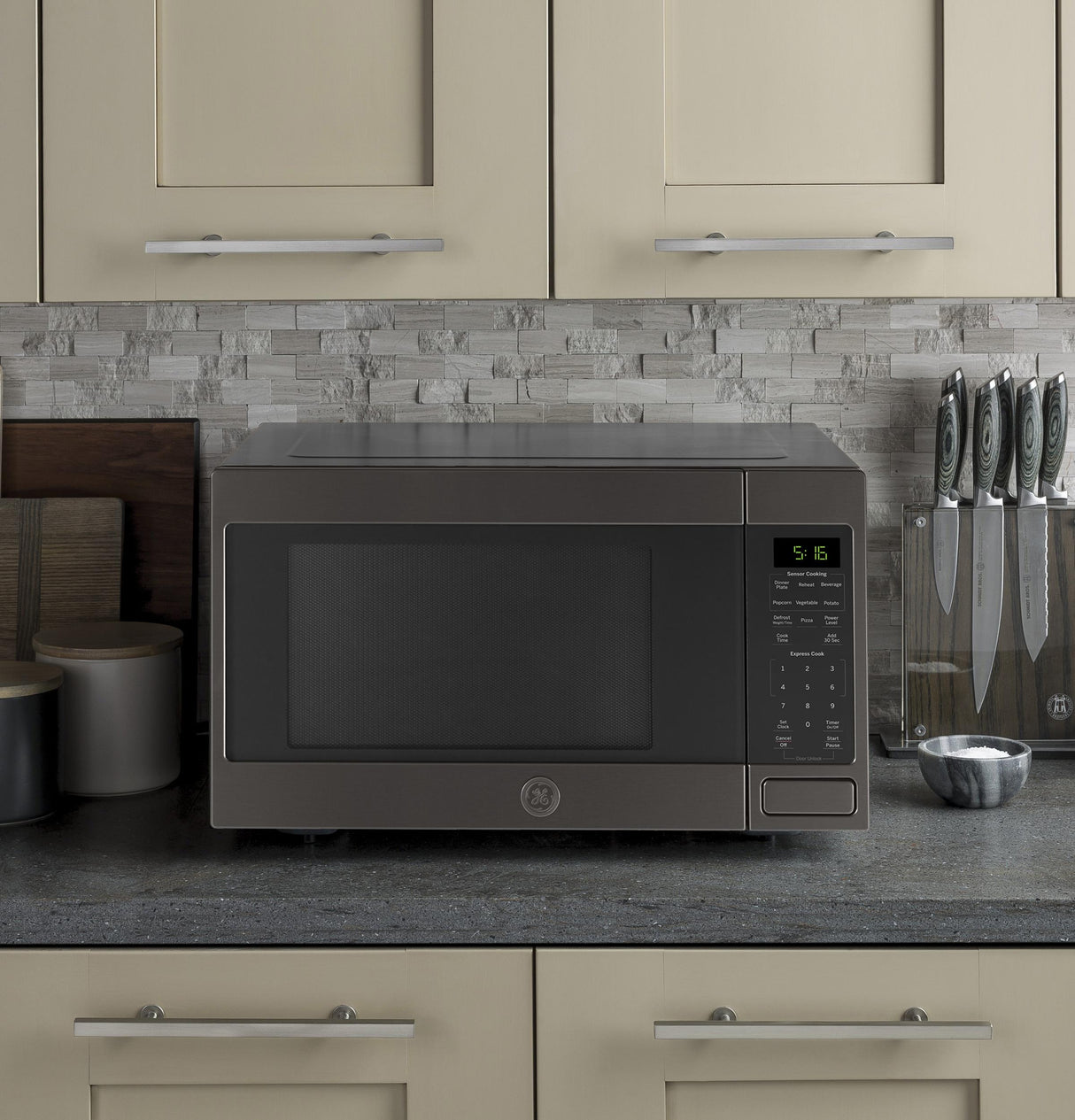 GE® 1.6 Cu. Ft. Countertop Microwave Oven