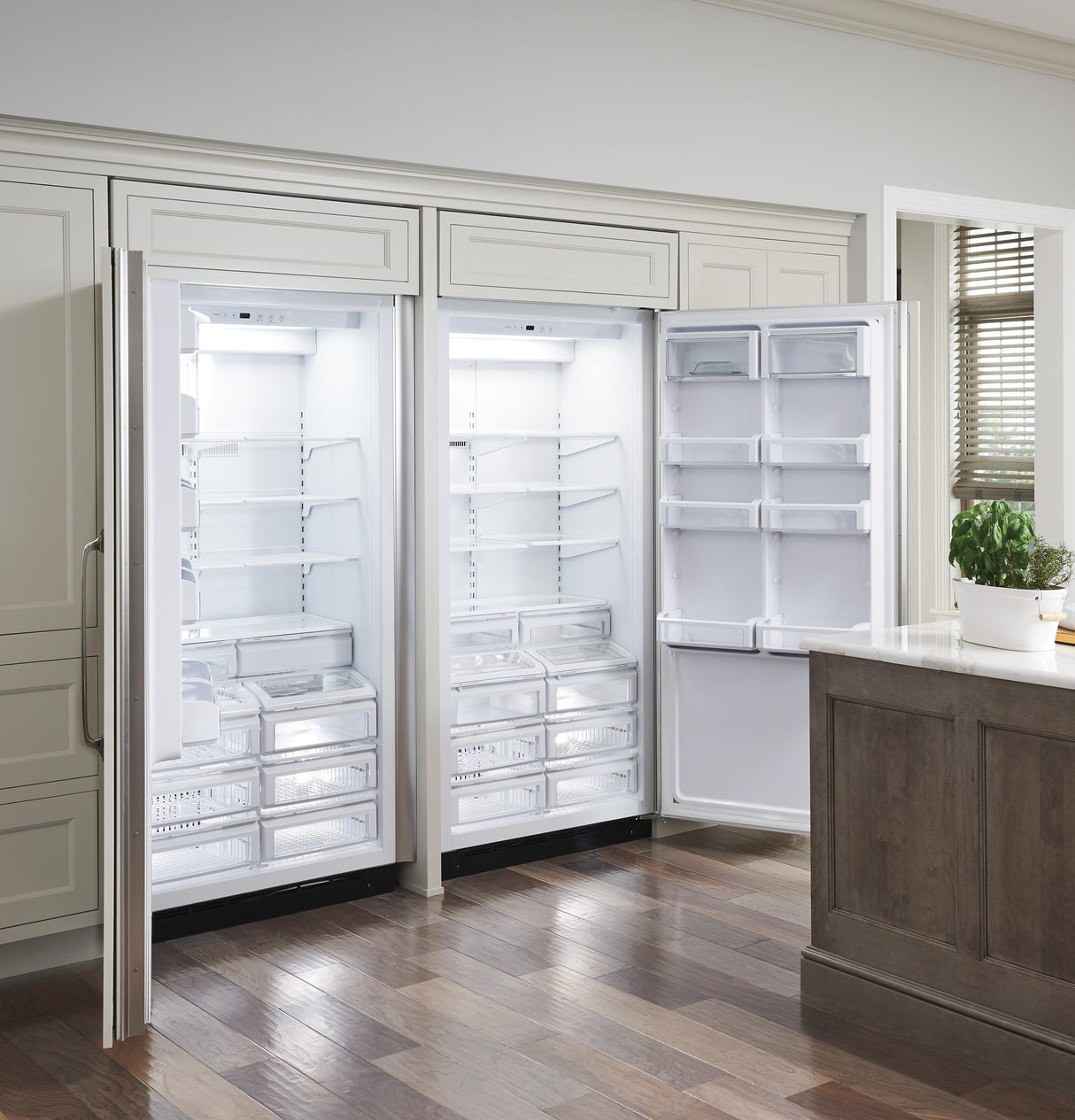 Monogram 36" Built-In All Refrigerator