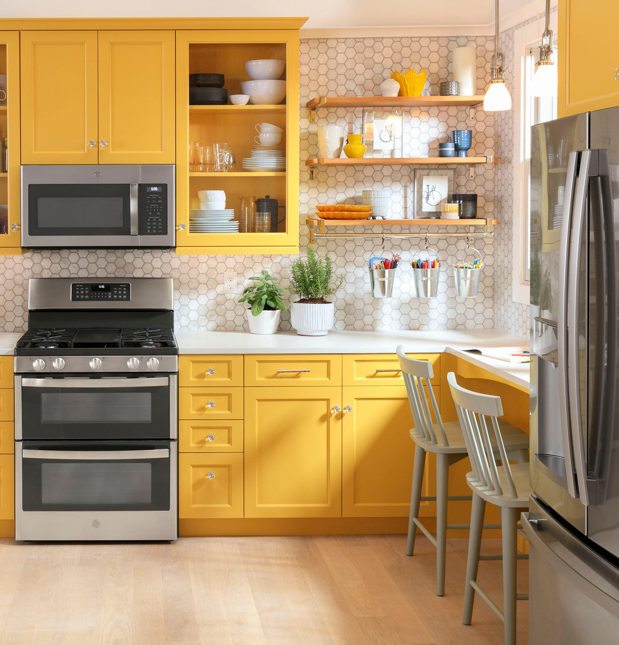 GE 30" Free-Standing Gas Double Oven Convection Range